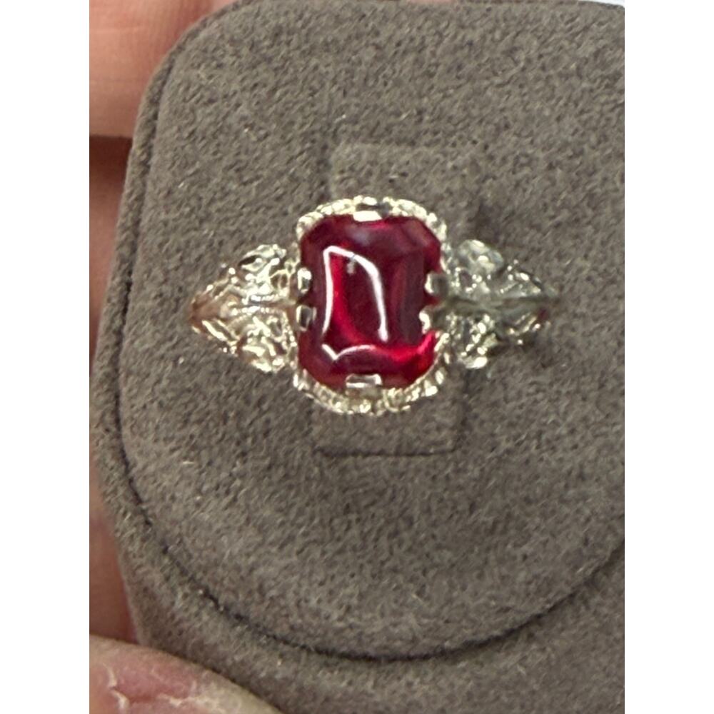 108) RARE Antique 14kt white gold puffy filigree ring.